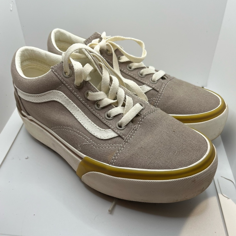 Vans  platform